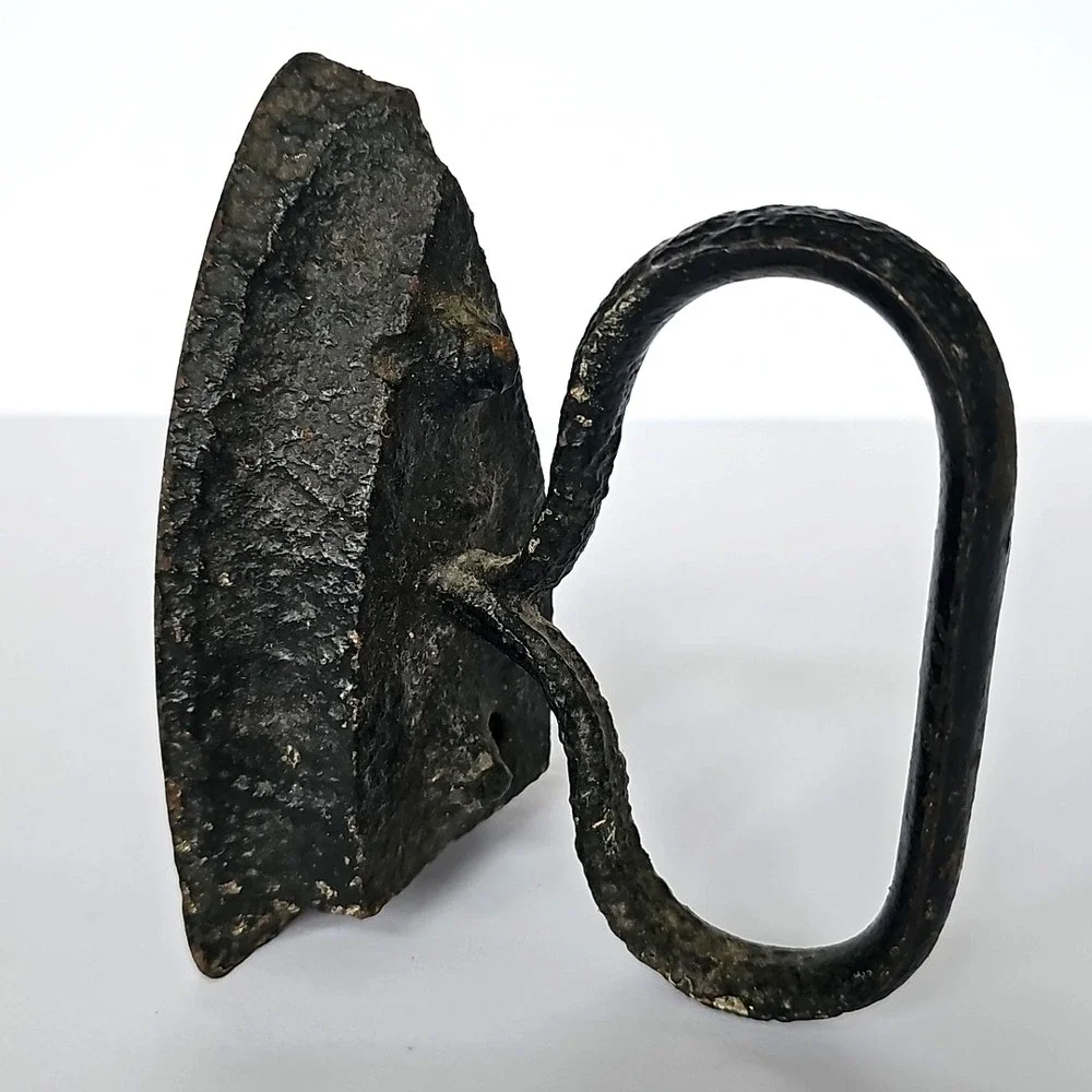 Antique Black Cast Iron Clothing Press Iron Vintage 3lbs 8oz 1926